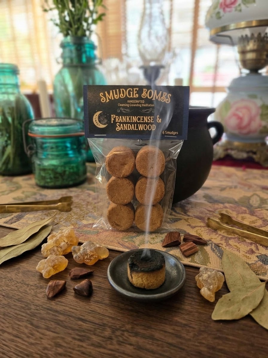 Handcrafted Frankincense & Sandalwood Smudge Bombs – Sacred Space Cleansing, Energy Protection & Deep Meditation Smudge Bombs
